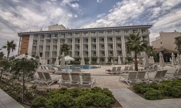 Ramada Hotel & Suites by Wyndham Kusadasi